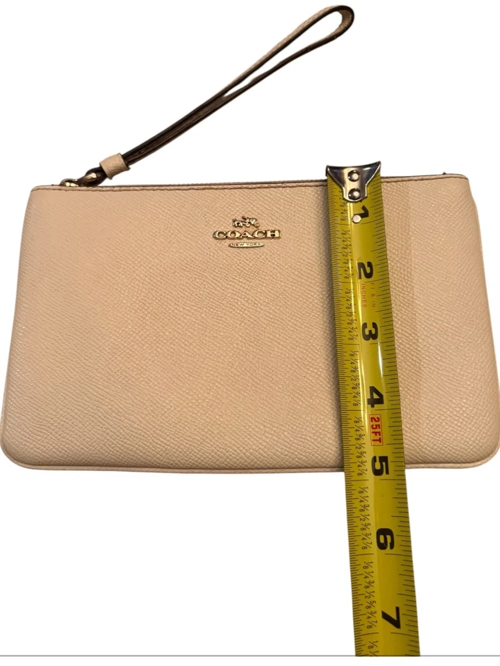 Corner Beige Zip Wristlet